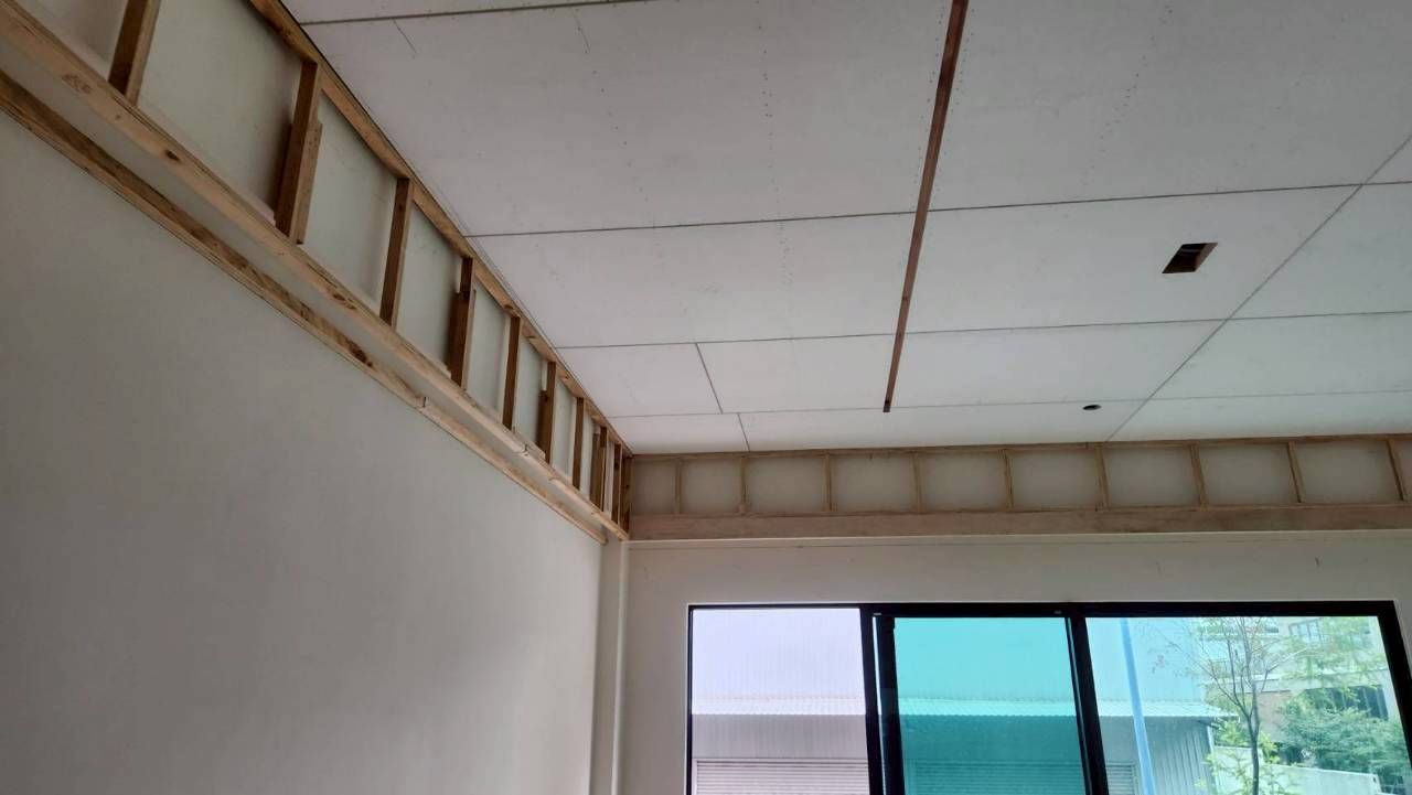 配合施工裝潢前置配管作業，安裝三菱重工一級變頻冷暖空調 (12).jpg